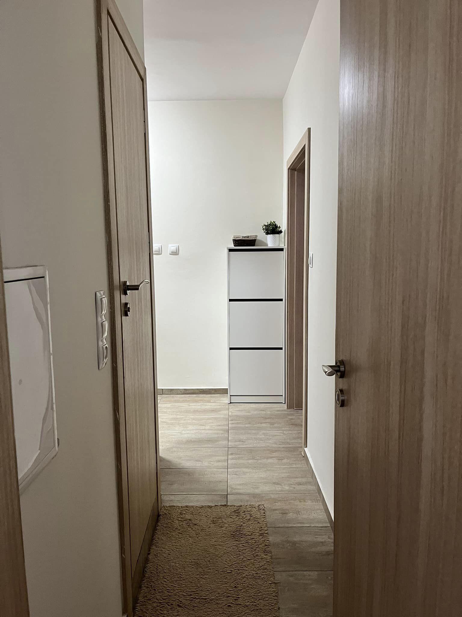 One-bedroom apartment image 8