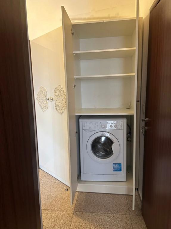 one room image 62091
