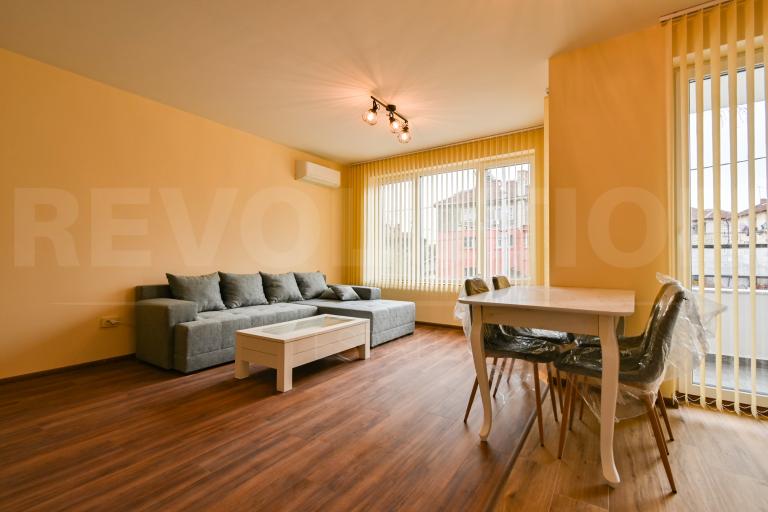 two-badroom apartment