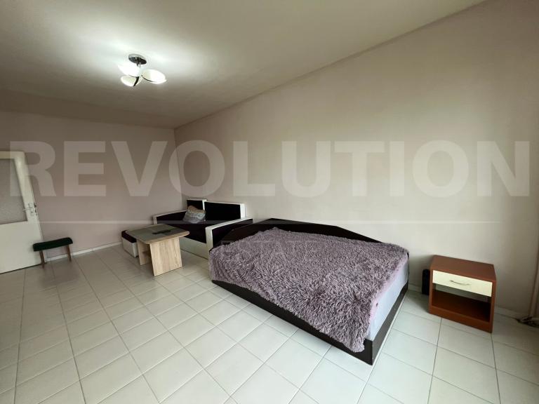 one room image 65668