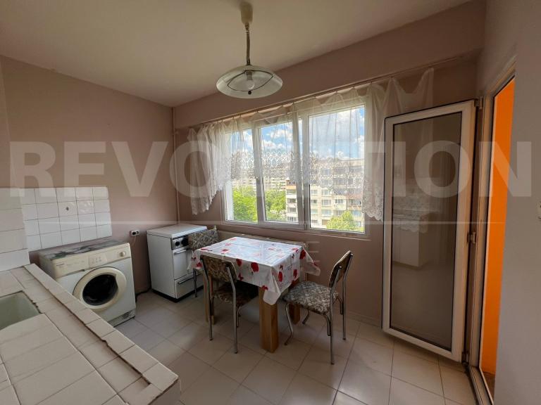one room image 65675