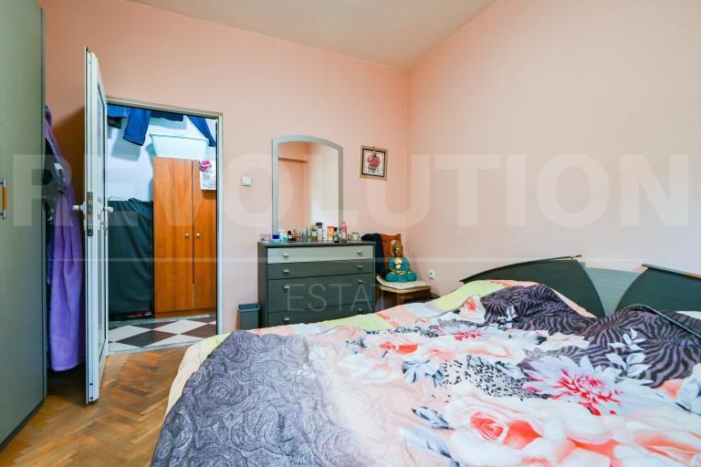 one room image 66345