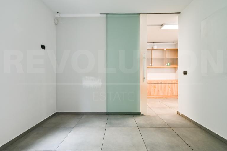 Office image 65769