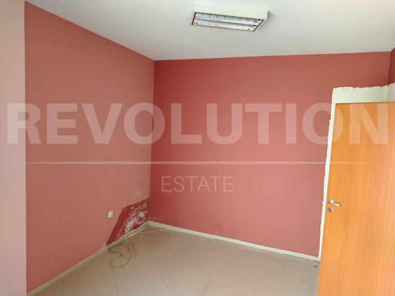 Large apartment image 66423