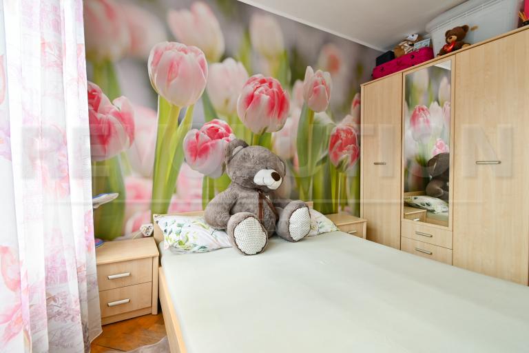two room image 68102