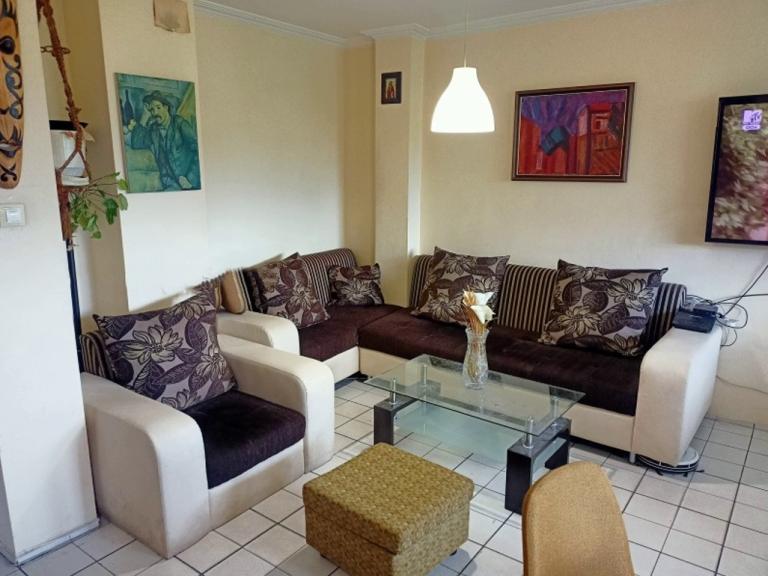 two room image 66914