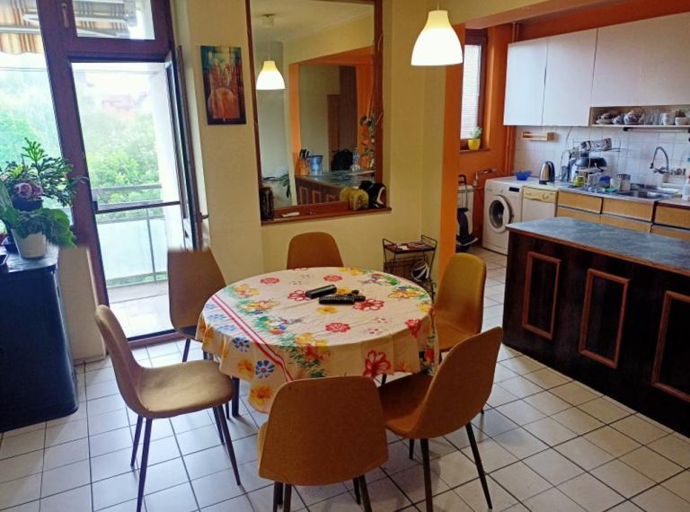 two room image 66912