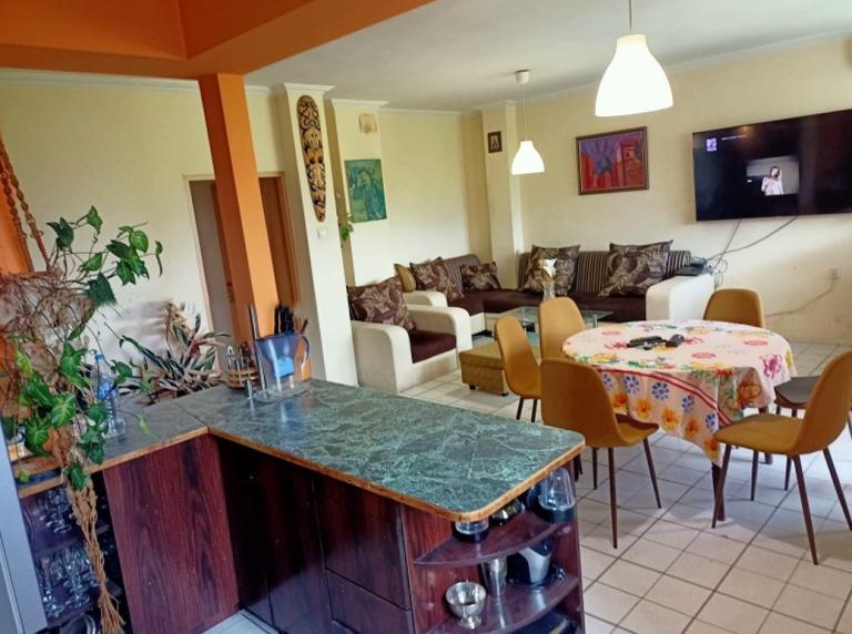 two room image 66913