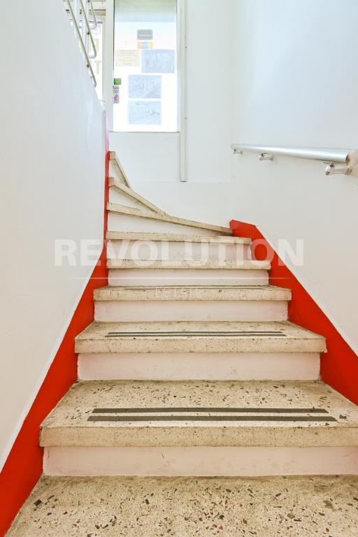 Business property image 68285