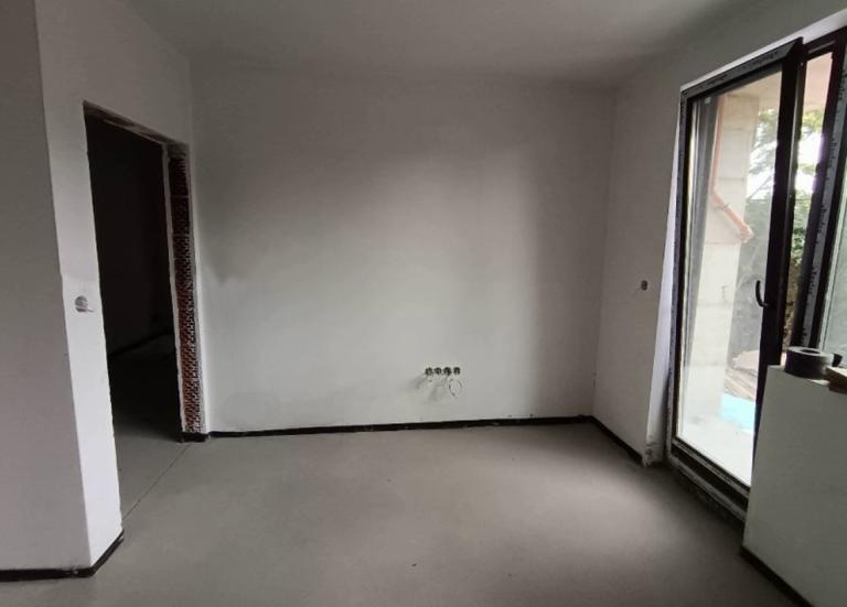 Two bedroom apartment image 69625
