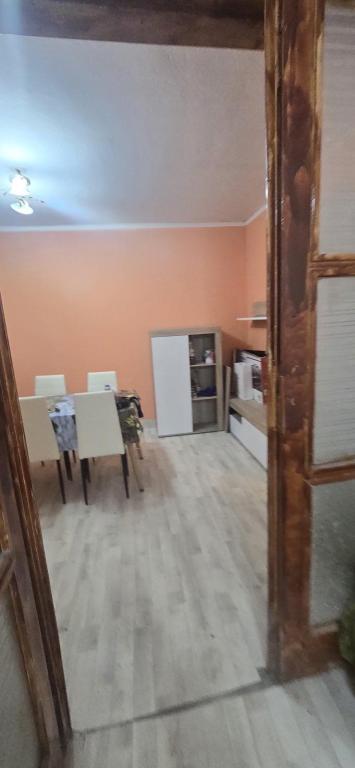 Къща в гр. Своге снимка 69942