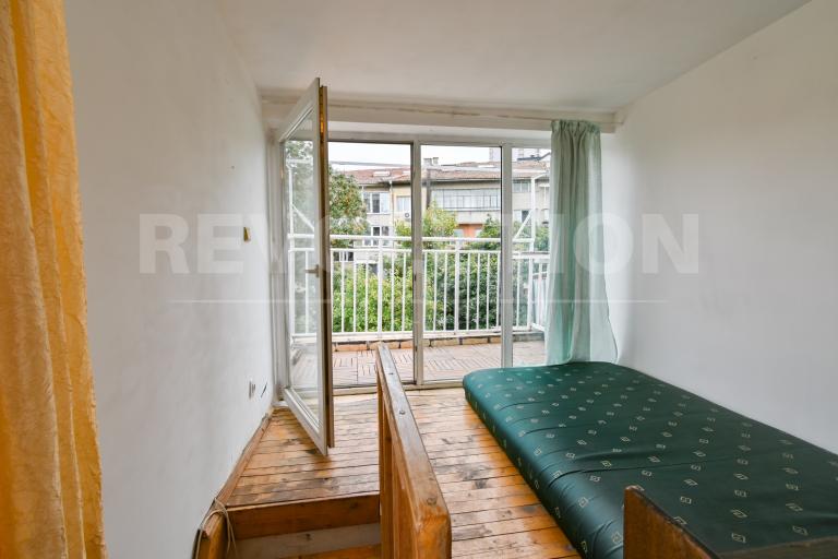 Two bedroom apartment image 70094