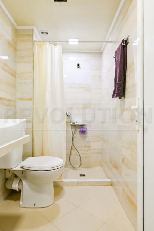 three-bedroom apartment image 70435