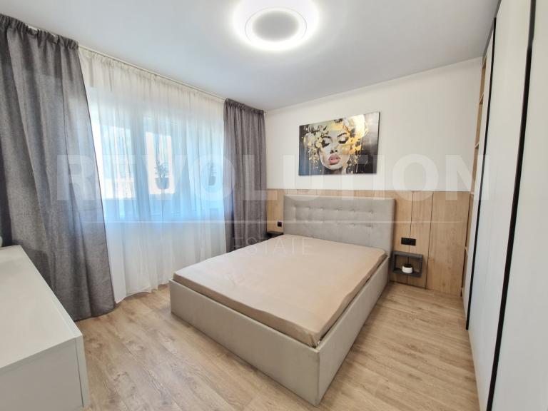 Тристаен апартамент в жк. Дружба 1 снимка 70461