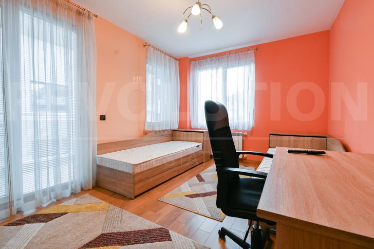 Тристаен апартамент в ж.к. Павлово снимка 72481