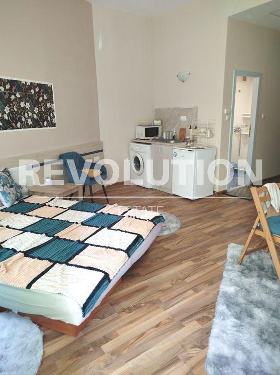 One-bedroom apartment in the area of St. Constantine and Helena! image 1