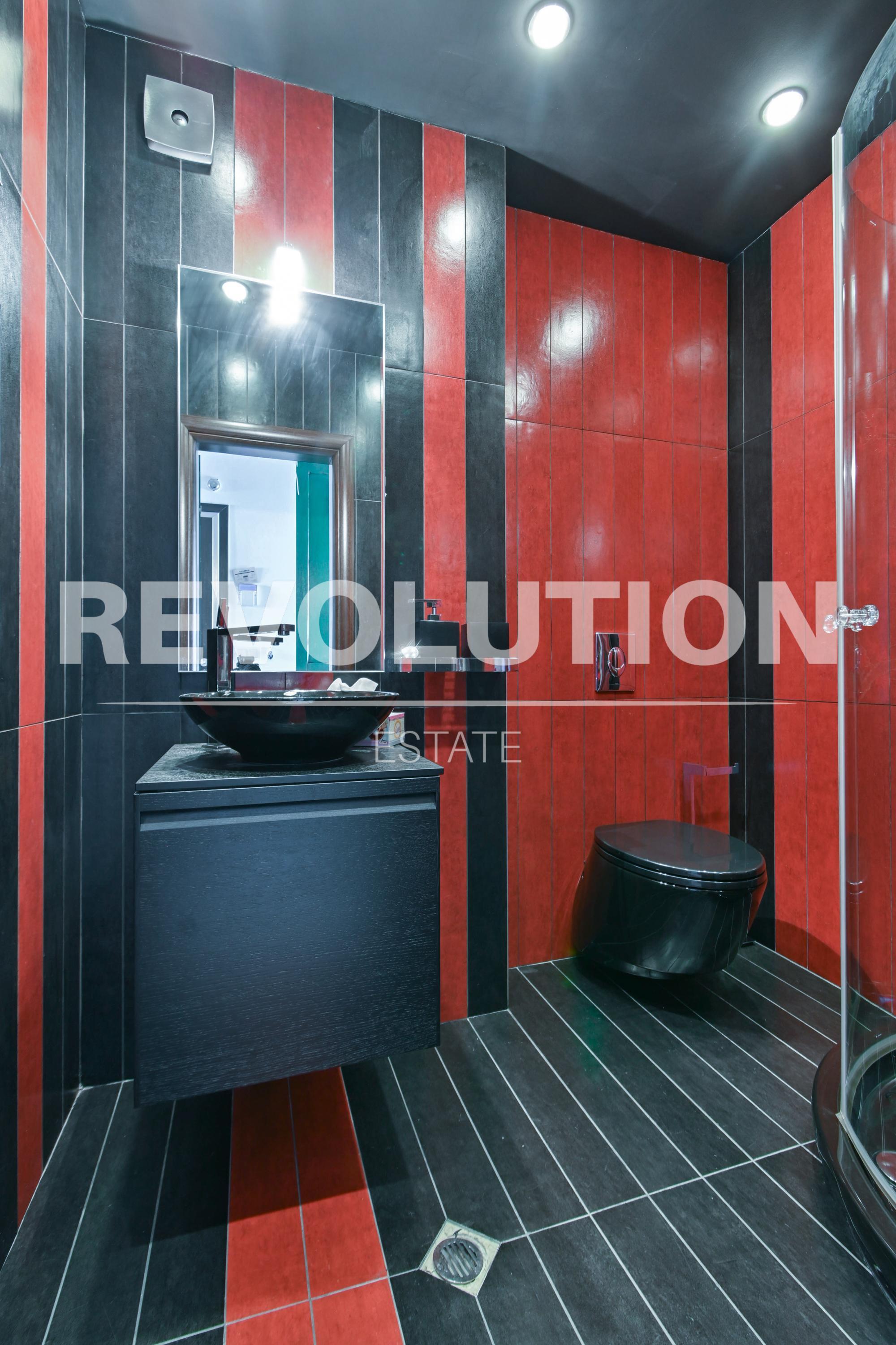 One-bedroom apartment in Krasno Selo residential area image 8