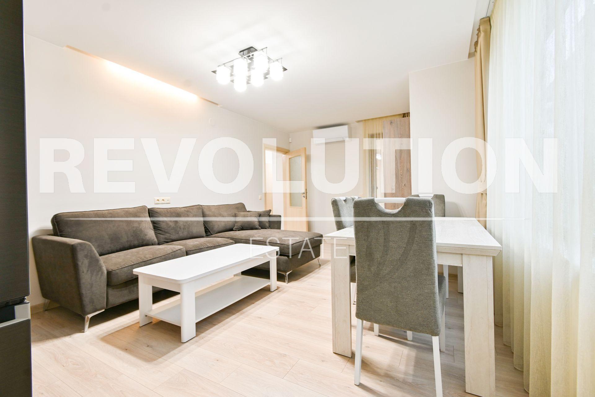 Two-bedroom apartment in Darvenitsa residential area image 1