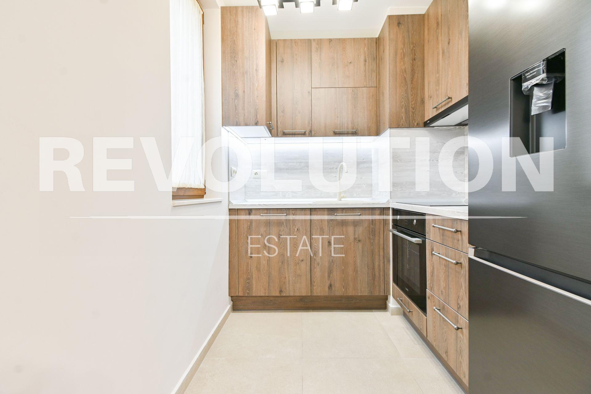 Two-bedroom apartment in Darvenitsa residential area image 2