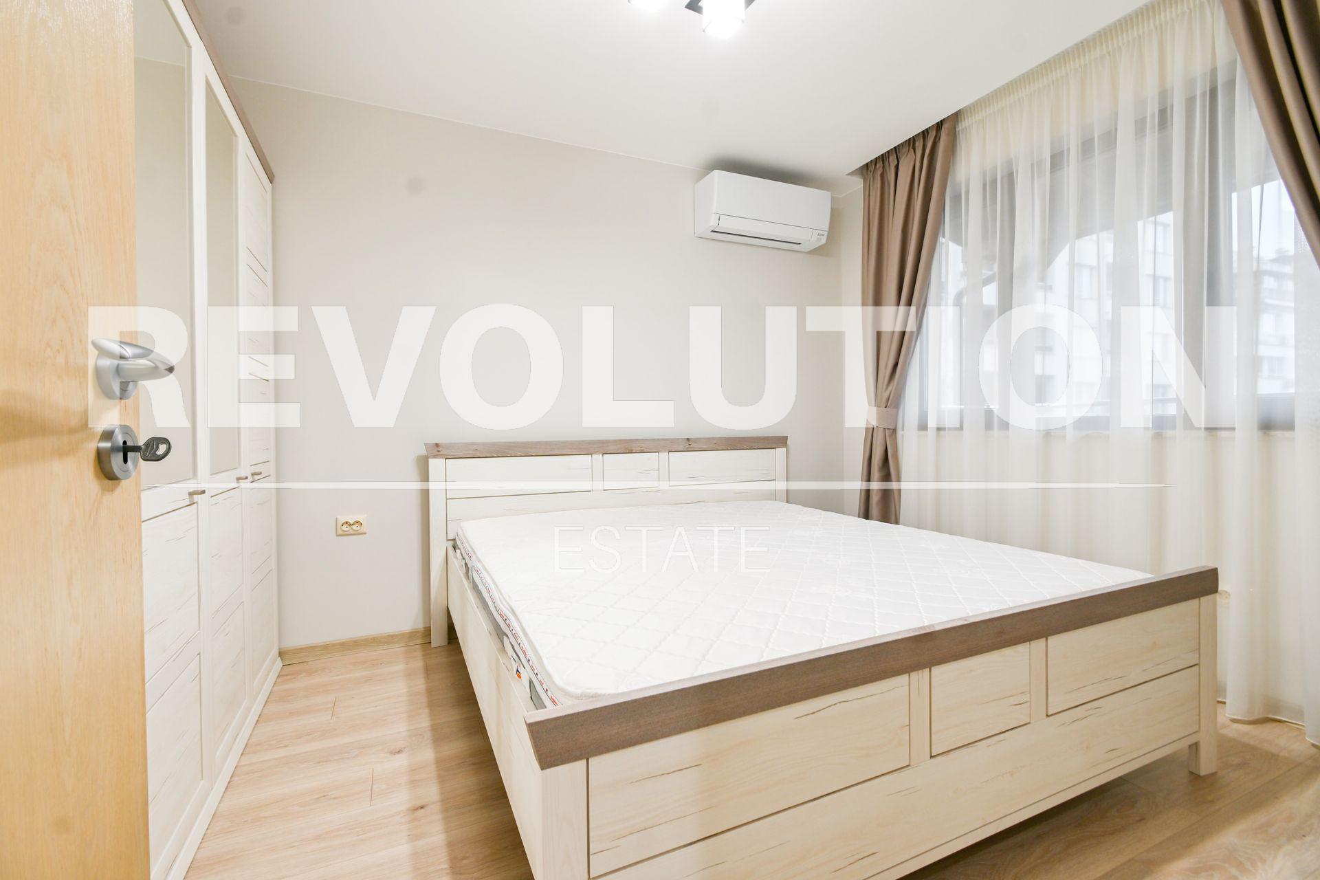 Two-bedroom apartment in Darvenitsa residential area image 3