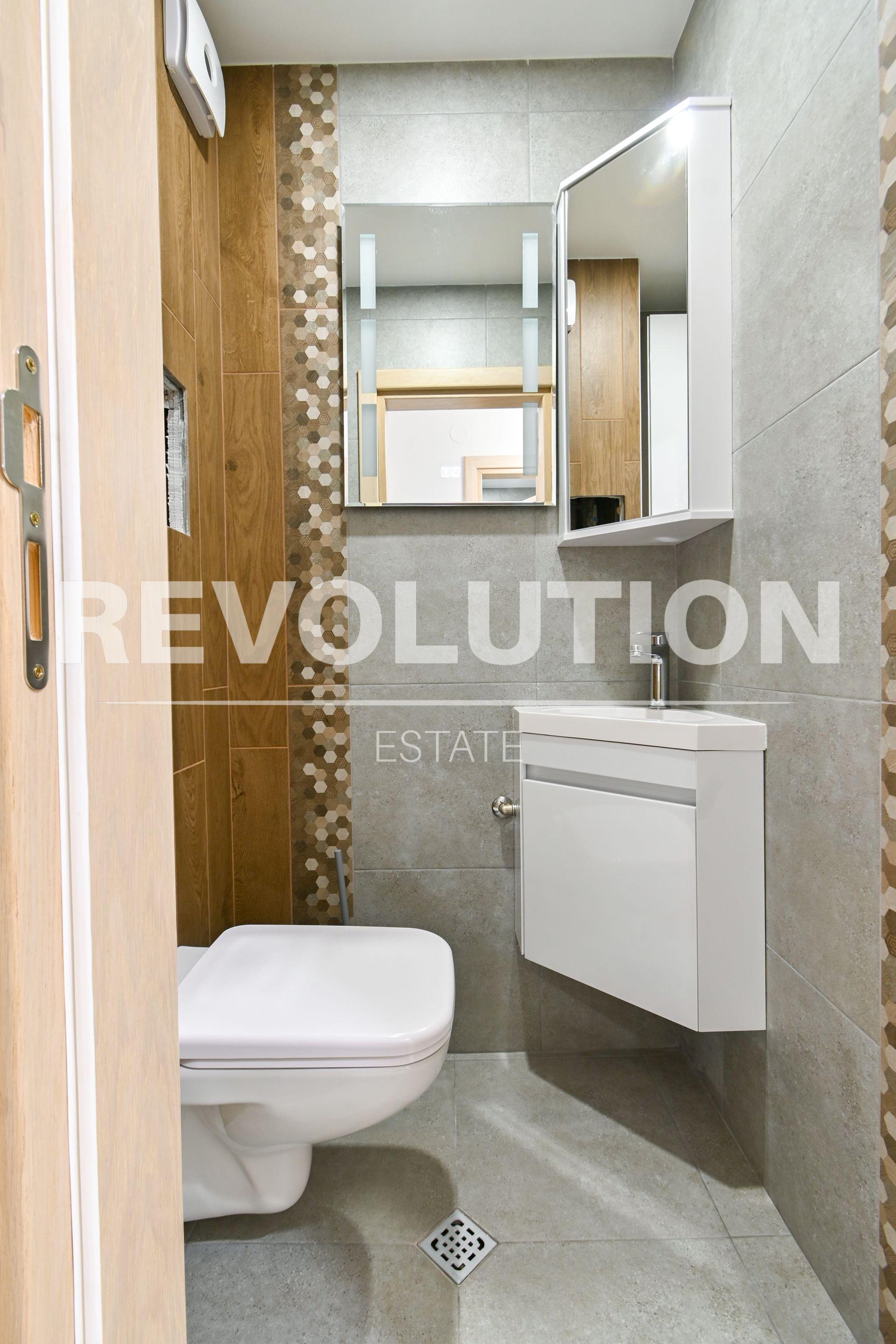 Two-bedroom apartment in Darvenitsa residential area image 8