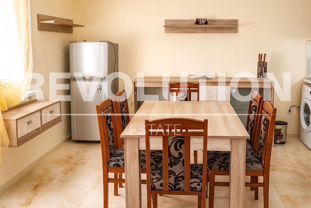 Floor of a House in the Varna Region image 1