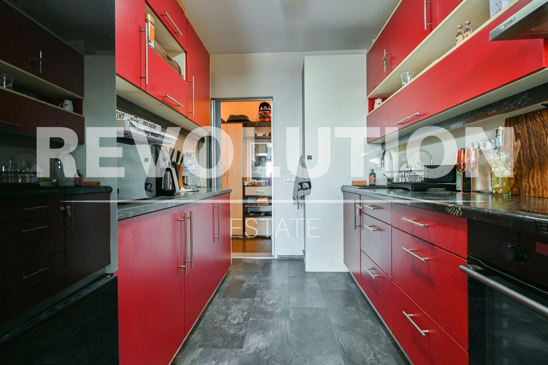 Two-bedroom apartment in the Modern Suburb residential area image 2