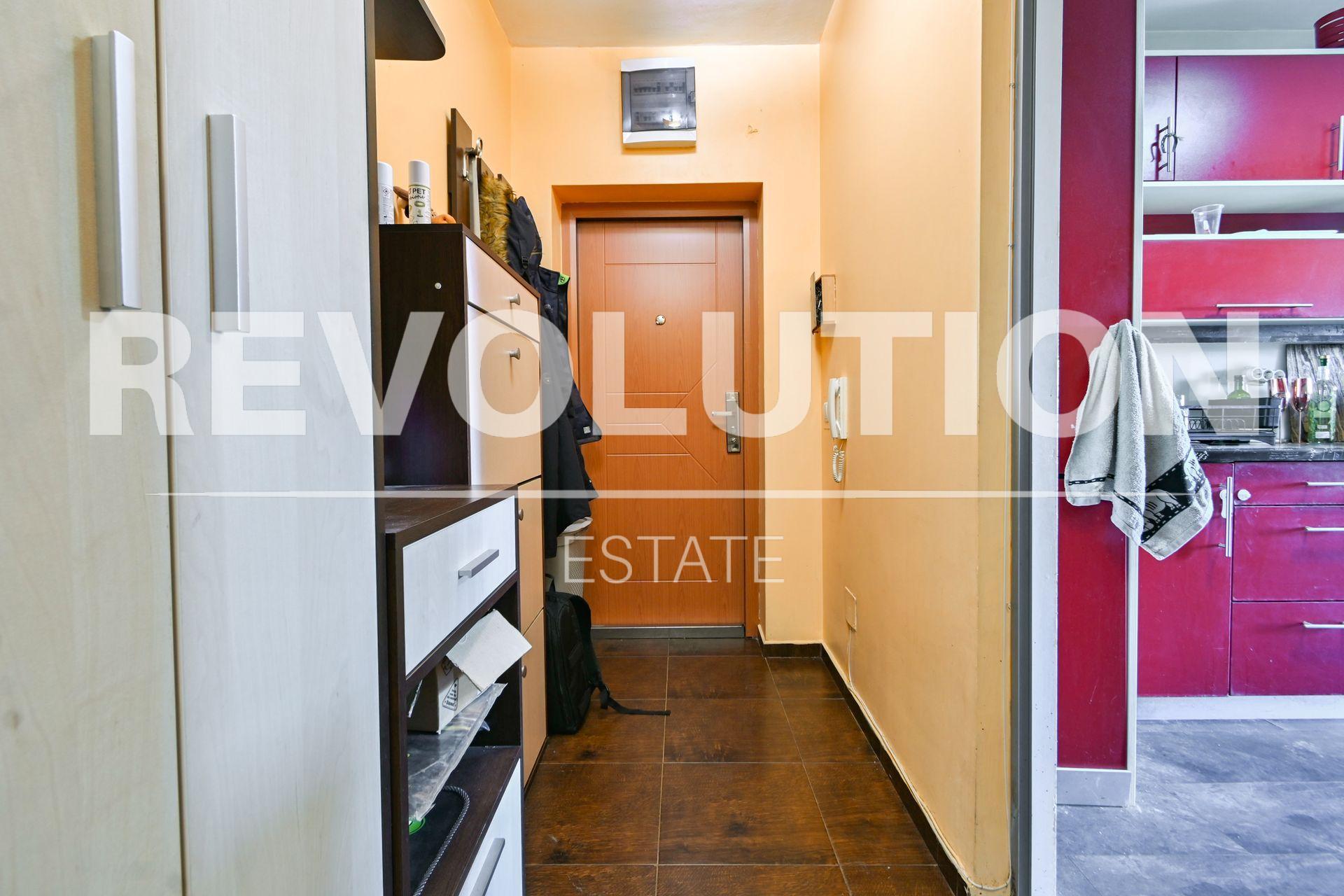 Two-bedroom apartment in the Modern Suburb residential area image 6