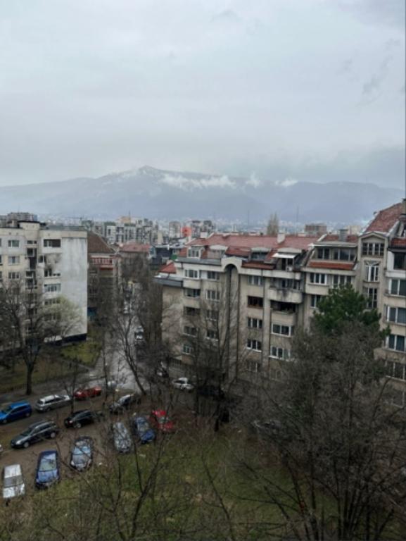 Тристаен апартамент в ж.к. Лагера снимка 39088