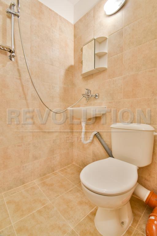 Three bedroom apartment image 39143