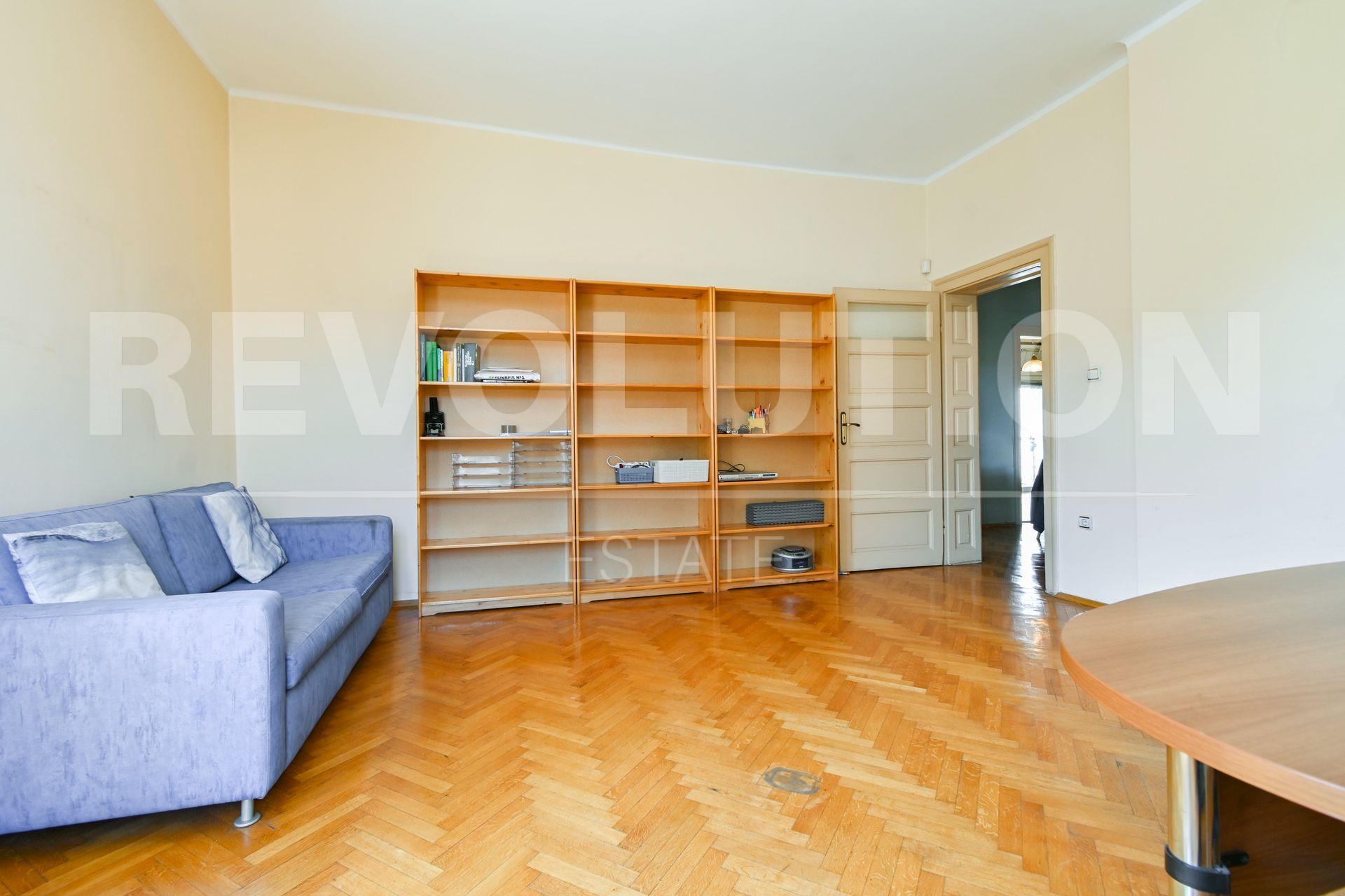 Multi-room apartment image 1