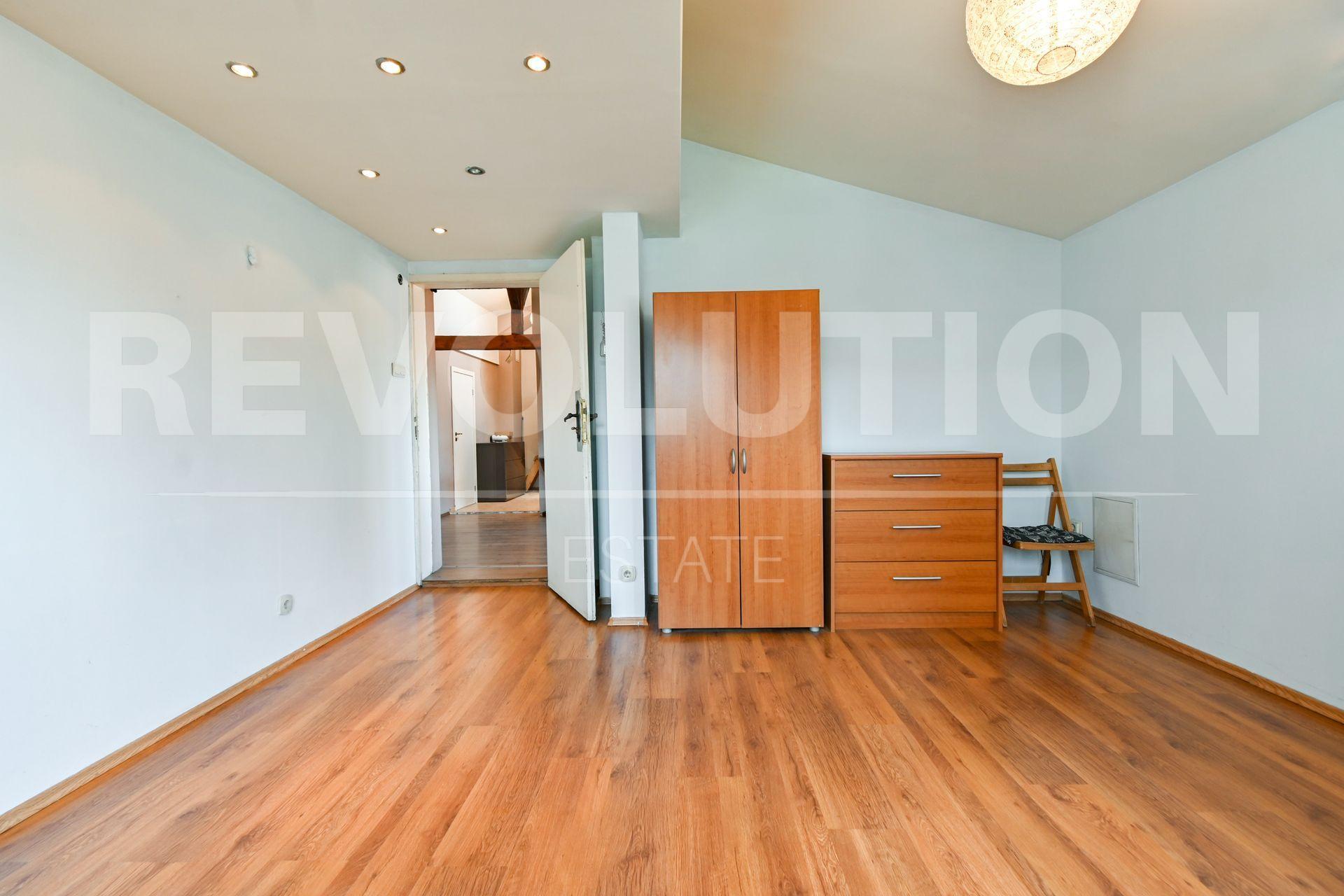Multi-room apartment image 15