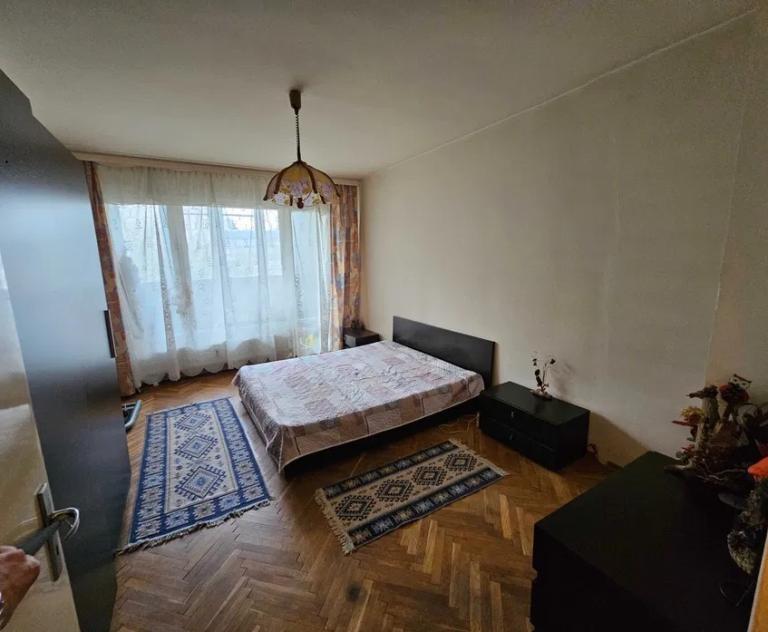 Two bedroom apartment image 42010