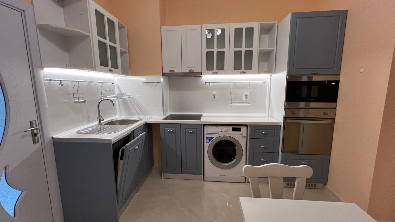 Двустаен апартамент в Центъра на София. image 3