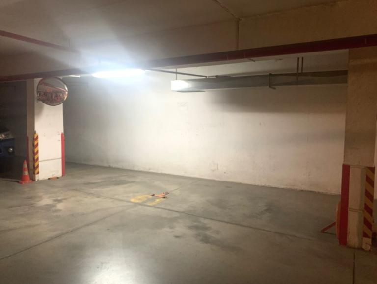 Garage image 43681