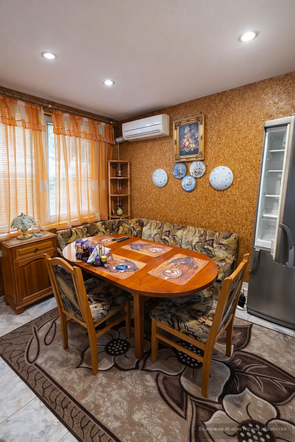 Четиристаен апартамент  в гр.Варна, Център! image 4