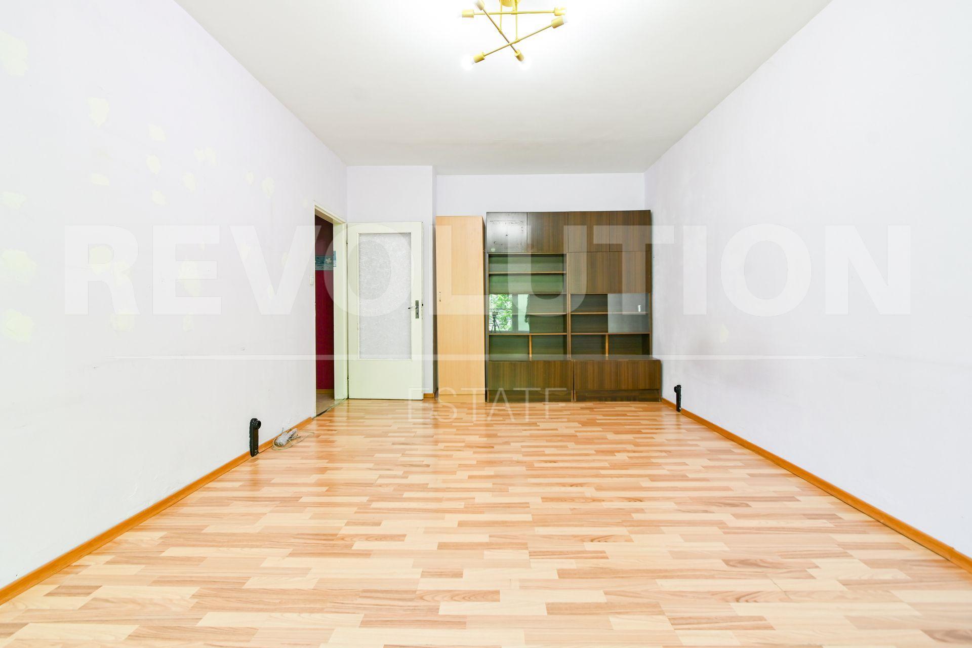 one-bedroom apartment image 1