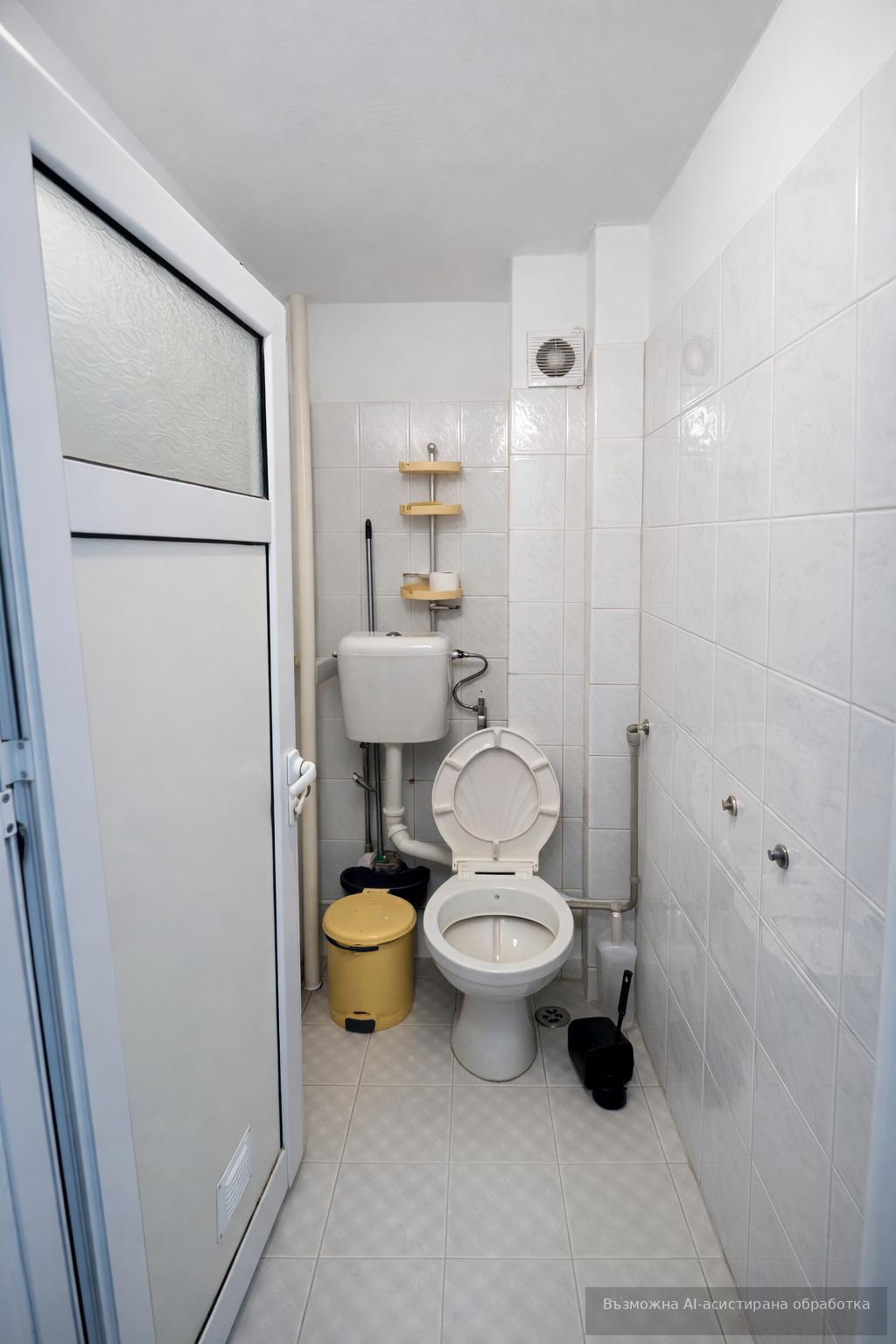Тристаен апартамент  в гр.Варна, Център! image 5