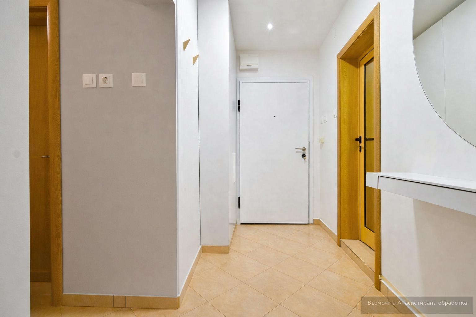 Three-room apartment in Mladost 2 residential complex image 7