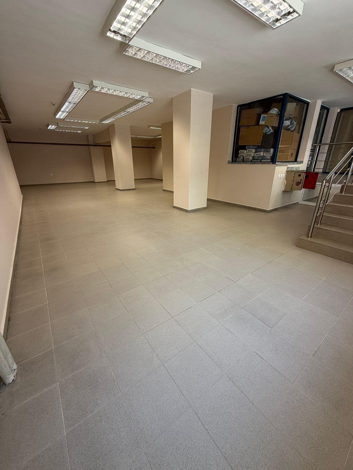 Commercial premises in the Mladezhki Halm neighborhood