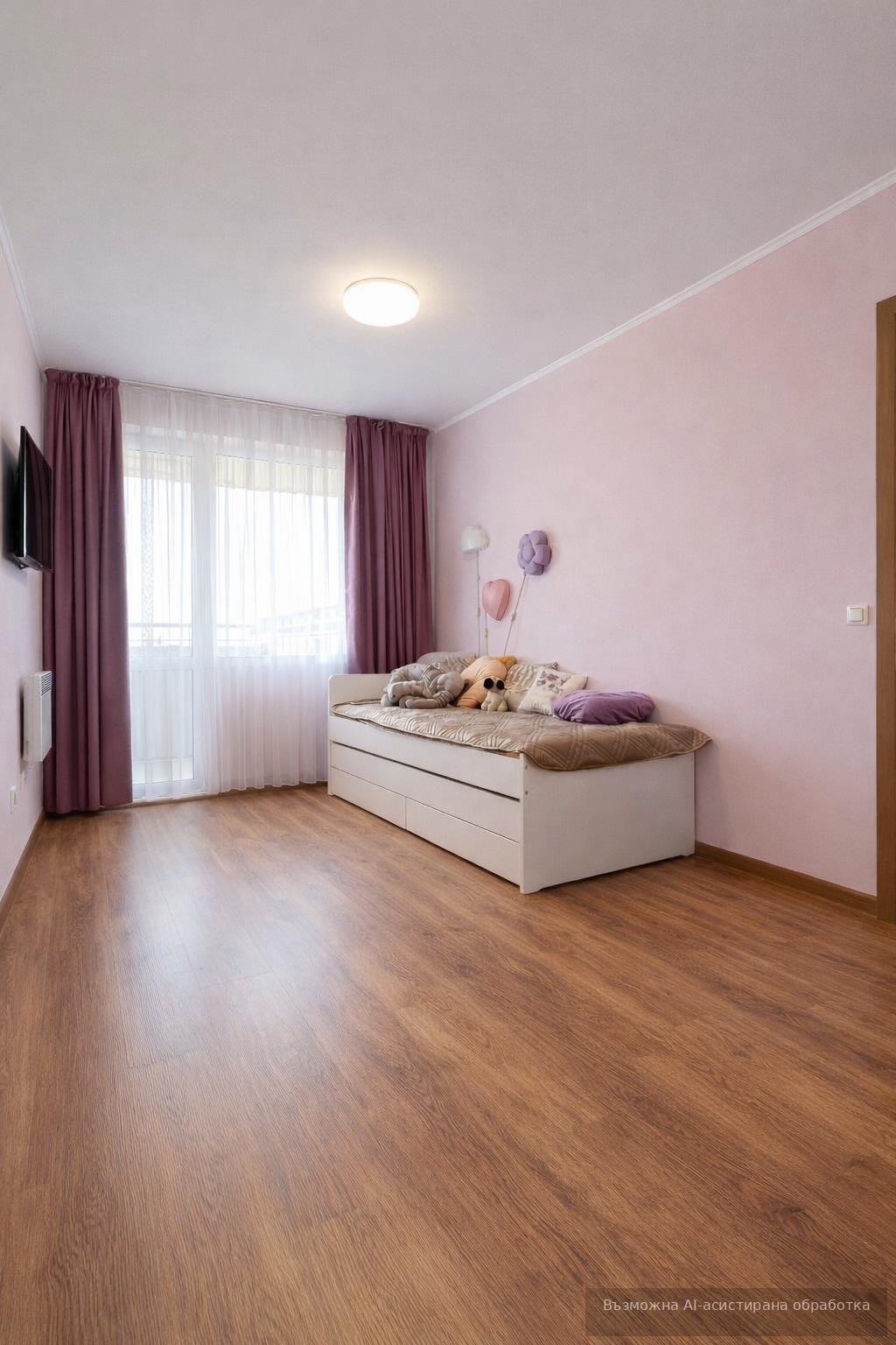Three-room apartment in the Yuzhen district / WITH AN UNDERGROUND PARKING SPACE! image 5