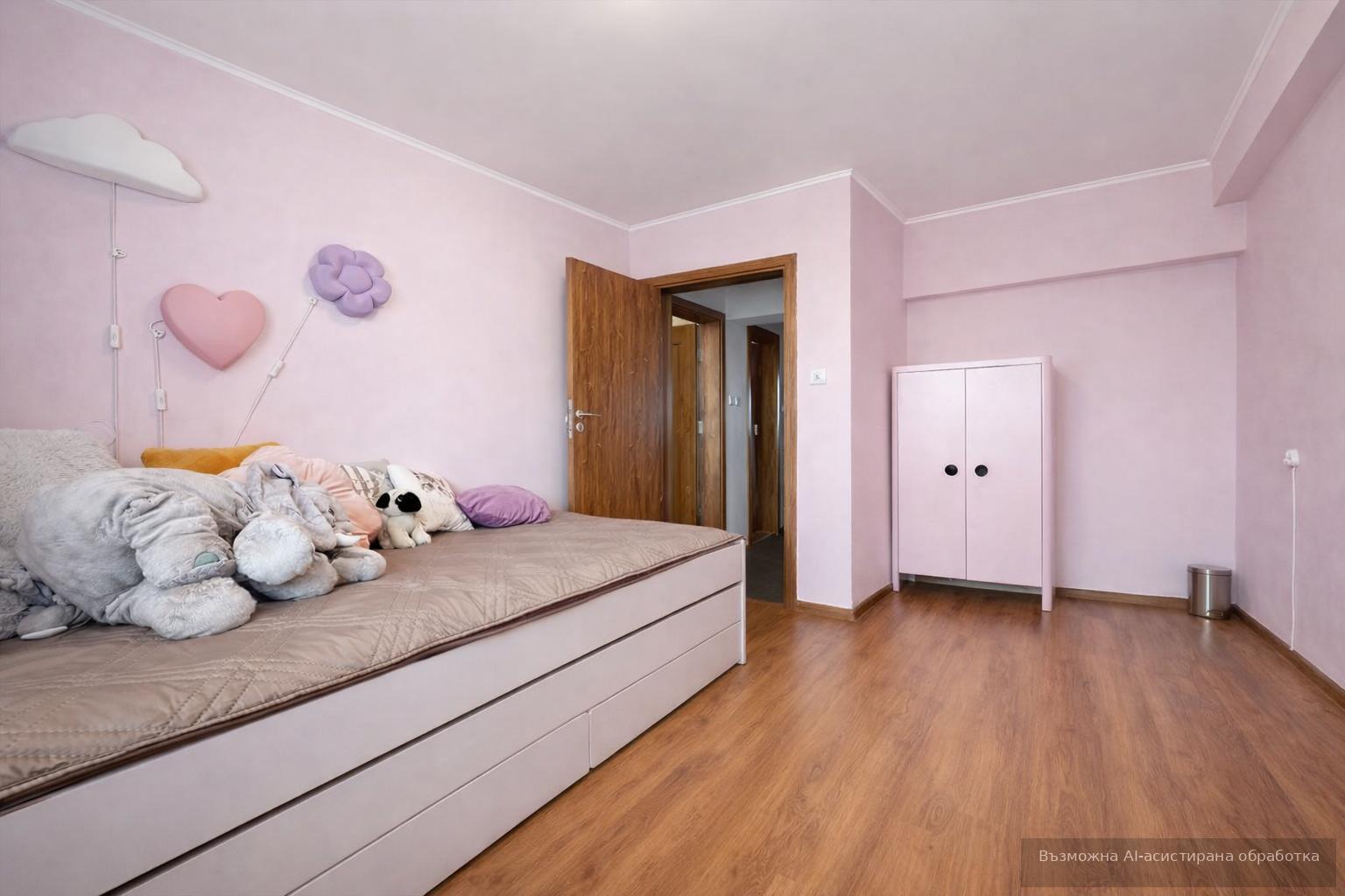 Three-room apartment in the Yuzhen district / WITH AN UNDERGROUND PARKING SPACE! image 8