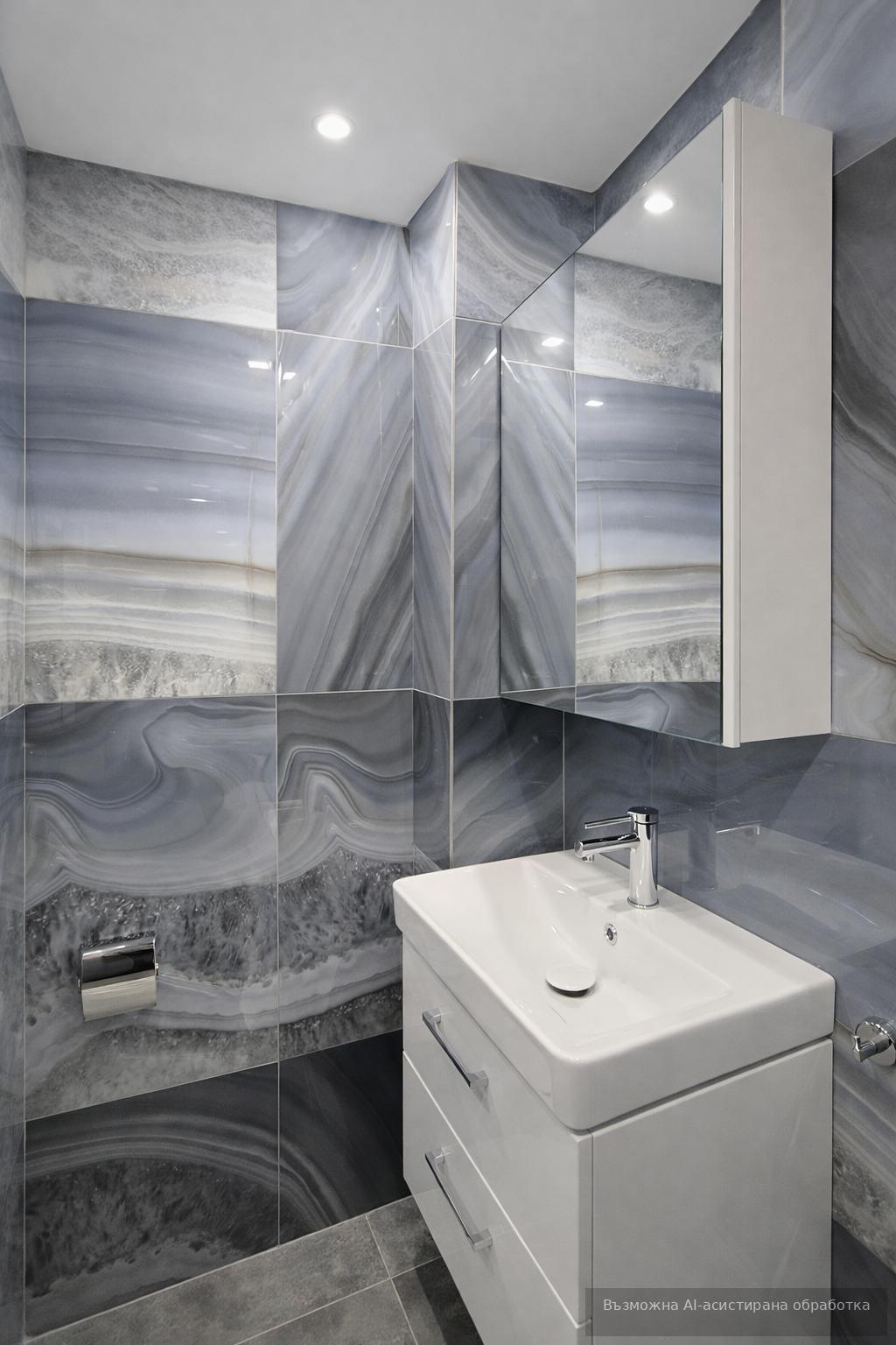 Luxury one-bedroom apartment in the city center area. image 5
