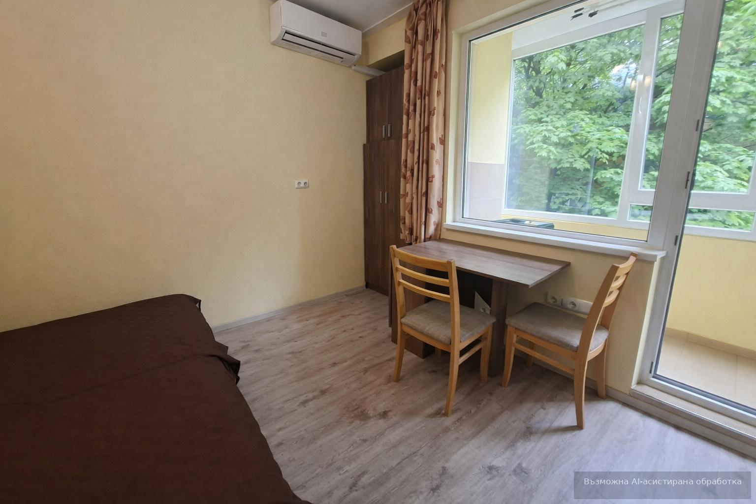 Тристаен апартамент  в гр.Варна, Погреби! image 1