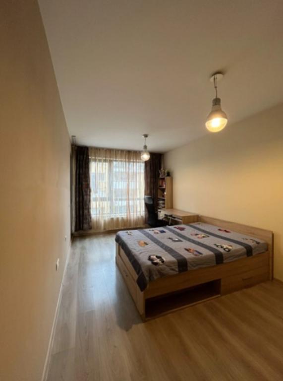 Three bedroom apartment image 47052