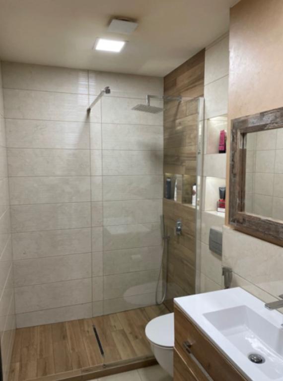 Two bedroom apartment image 47100