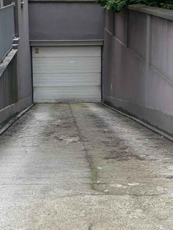 Parking area image 47289