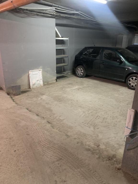 Parking area image 47291
