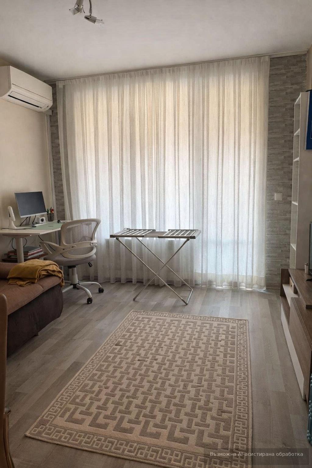 one-bedroom apartment image 2