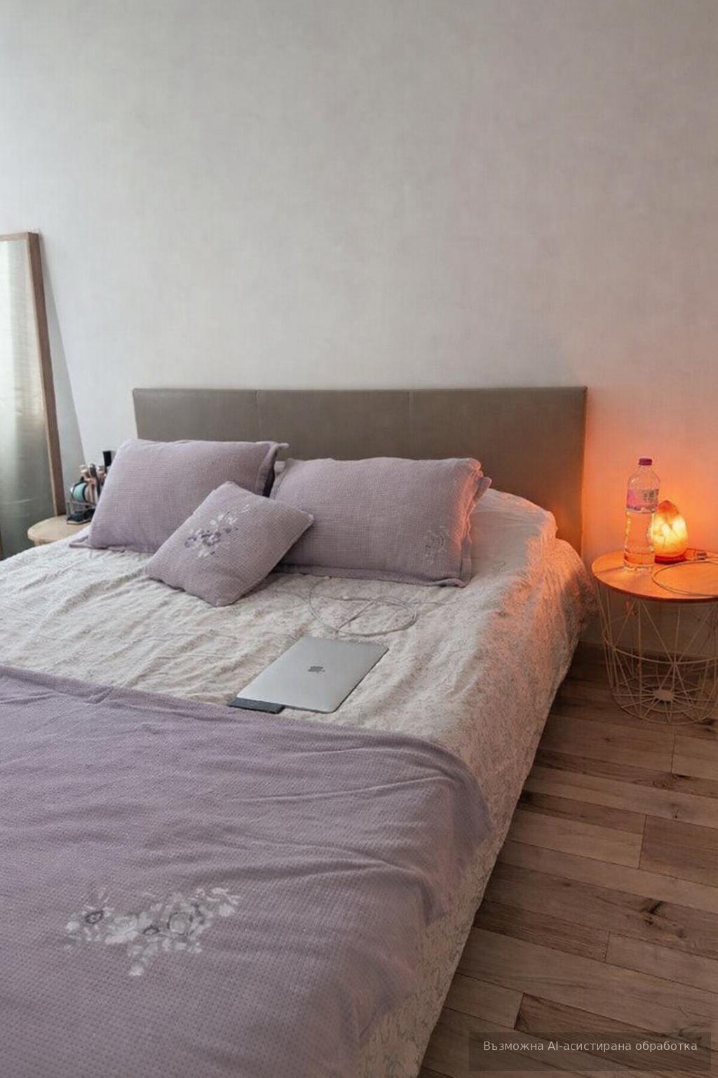 one-bedroom apartment image 4